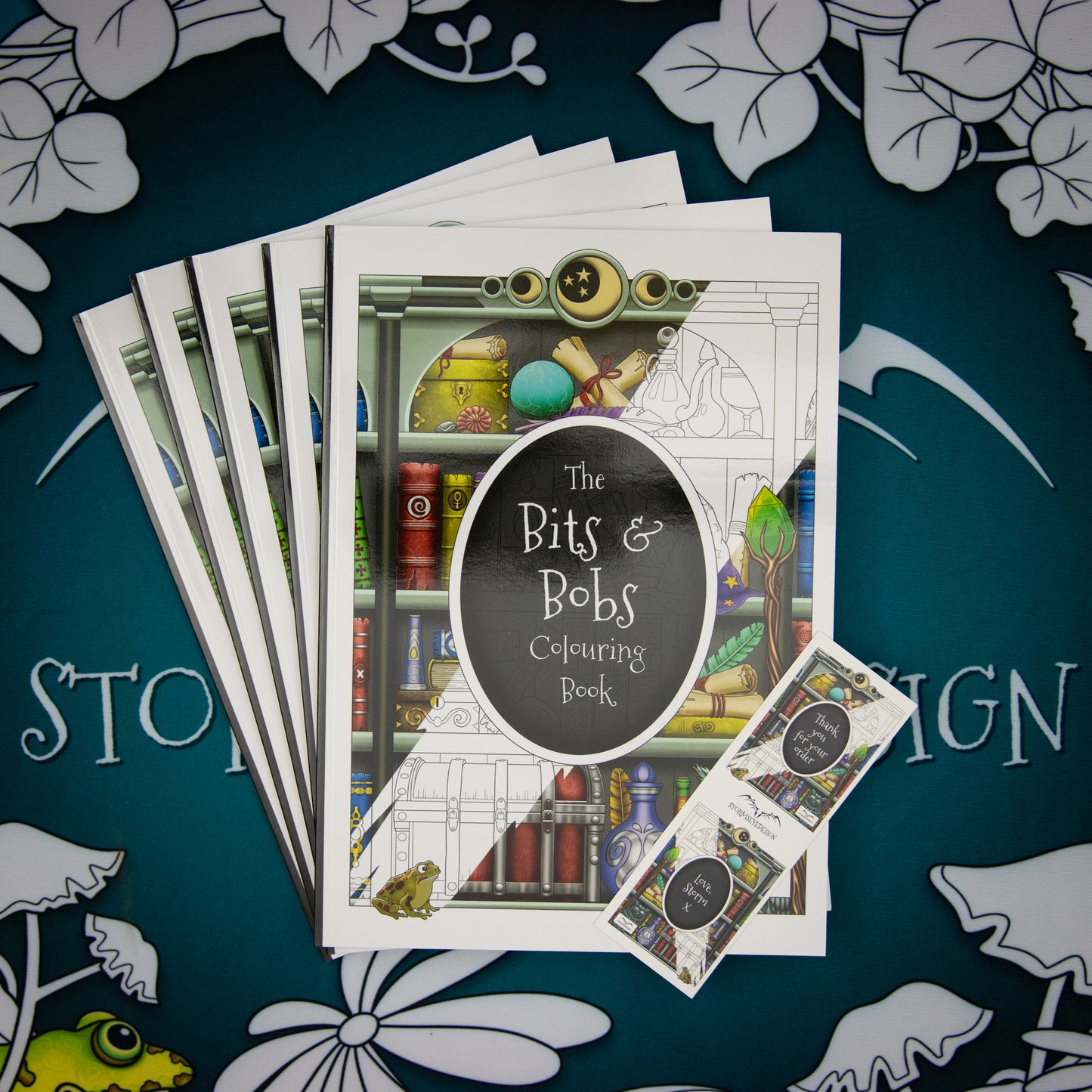 The Bits & Bobs Colouring Book | 32 Shelving & Storage Themed Designs to Colour | Paperback A4